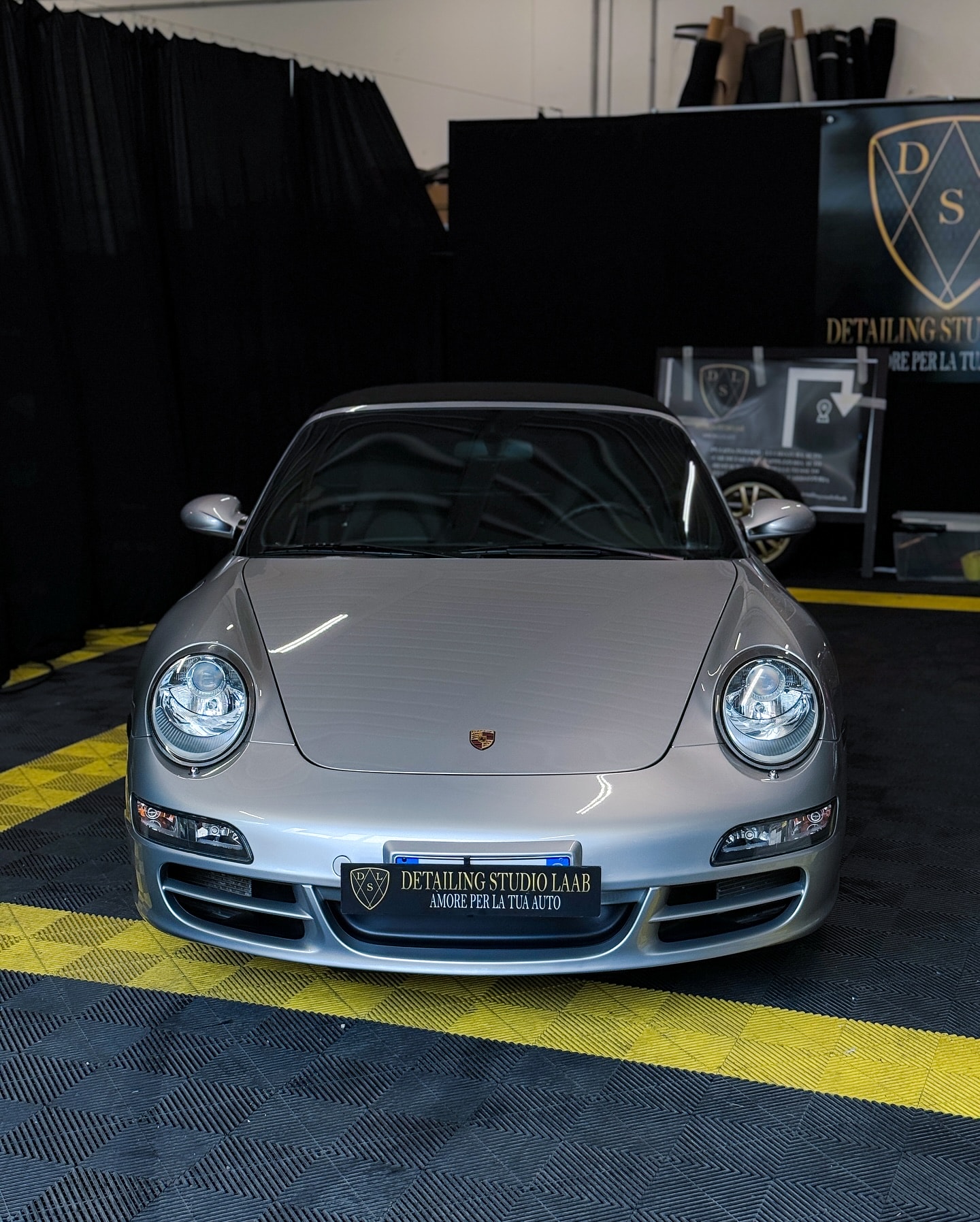 Porsche 997 grigia - Frontale